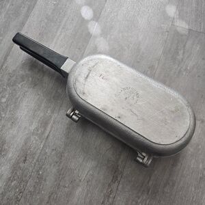 Guardian Service Vintage Hinged Double Sided Skillet Omelet Fish Fry Pan